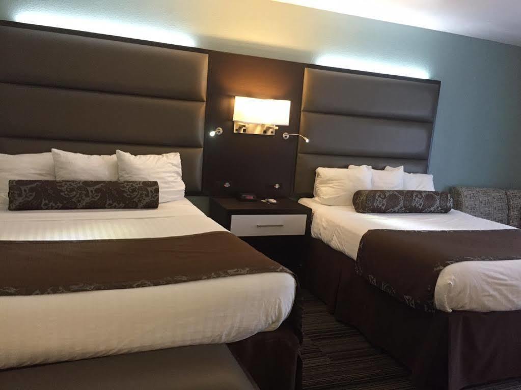 Hotel Club & 3*