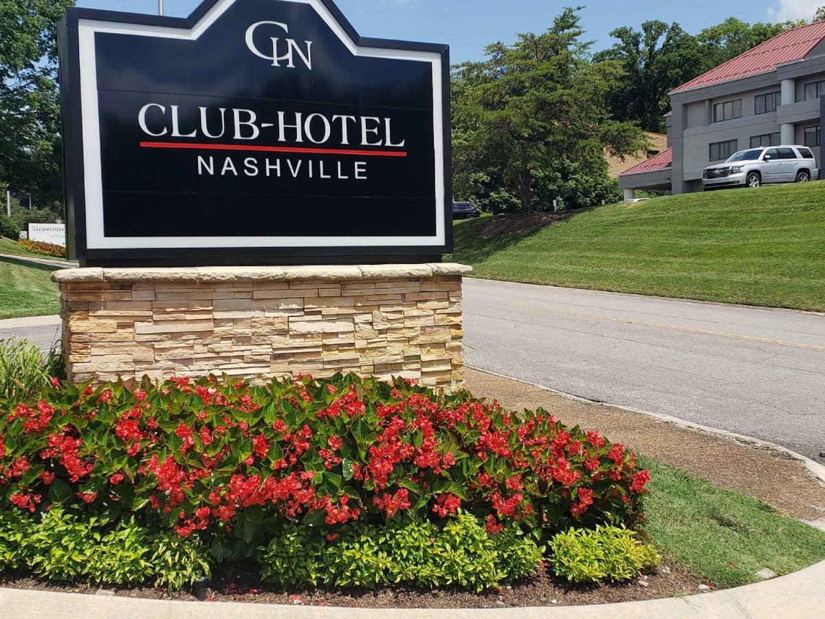 Club & Hotel